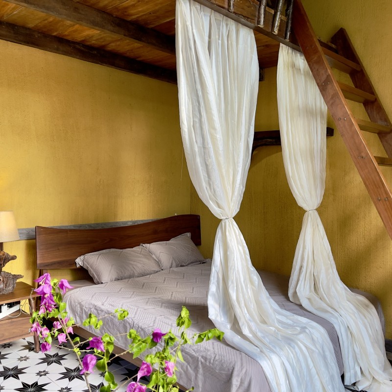 Phòng Jasmine - Hoa Nhài